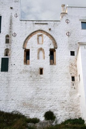 chiesa San Giacomo di Compostela ostuni 1.JPG
